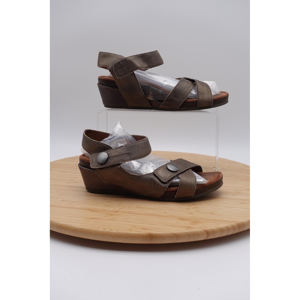 Naot Sandals Womens Size 8 39 Brown Suede Slingback Wedge Comfort Shoes